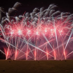 Foto's Magnum Vuurwerk / Vuurwerkexpert.