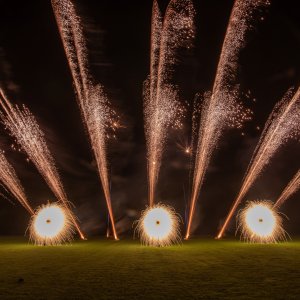 Foto's Magnum Vuurwerk / Vuurwerkexpert.