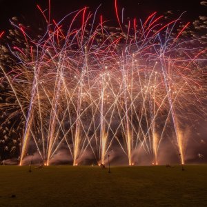 Foto's Magnum Vuurwerk / Vuurwerkexpert.