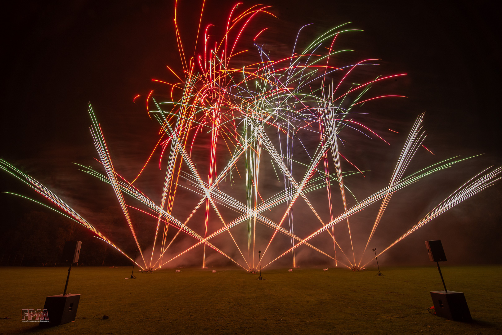 Foto's Magnum Vuurwerk / Vuurwerkexpert.