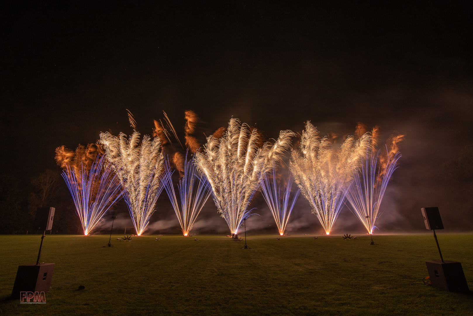 Foto's Magnum Vuurwerk / Vuurwerkexpert.